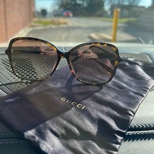 GUCCI SUNGLASSES 😎 GG0546SK
